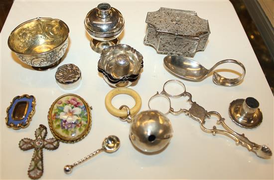 Sundry small silverwares